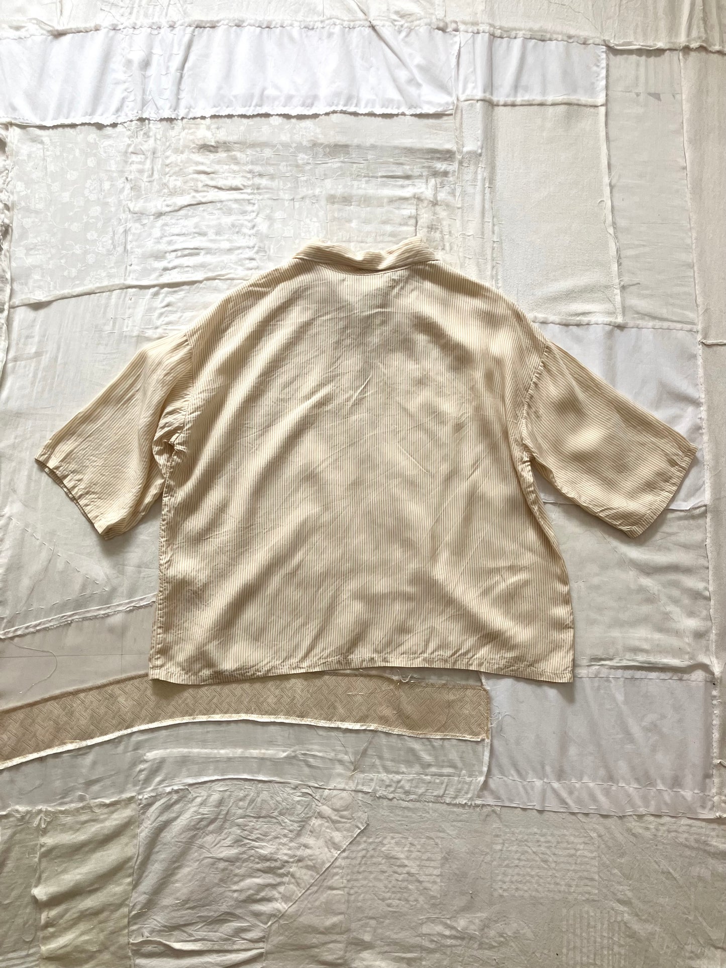 sula - clean patch shirt - gold & cream stripy turchi