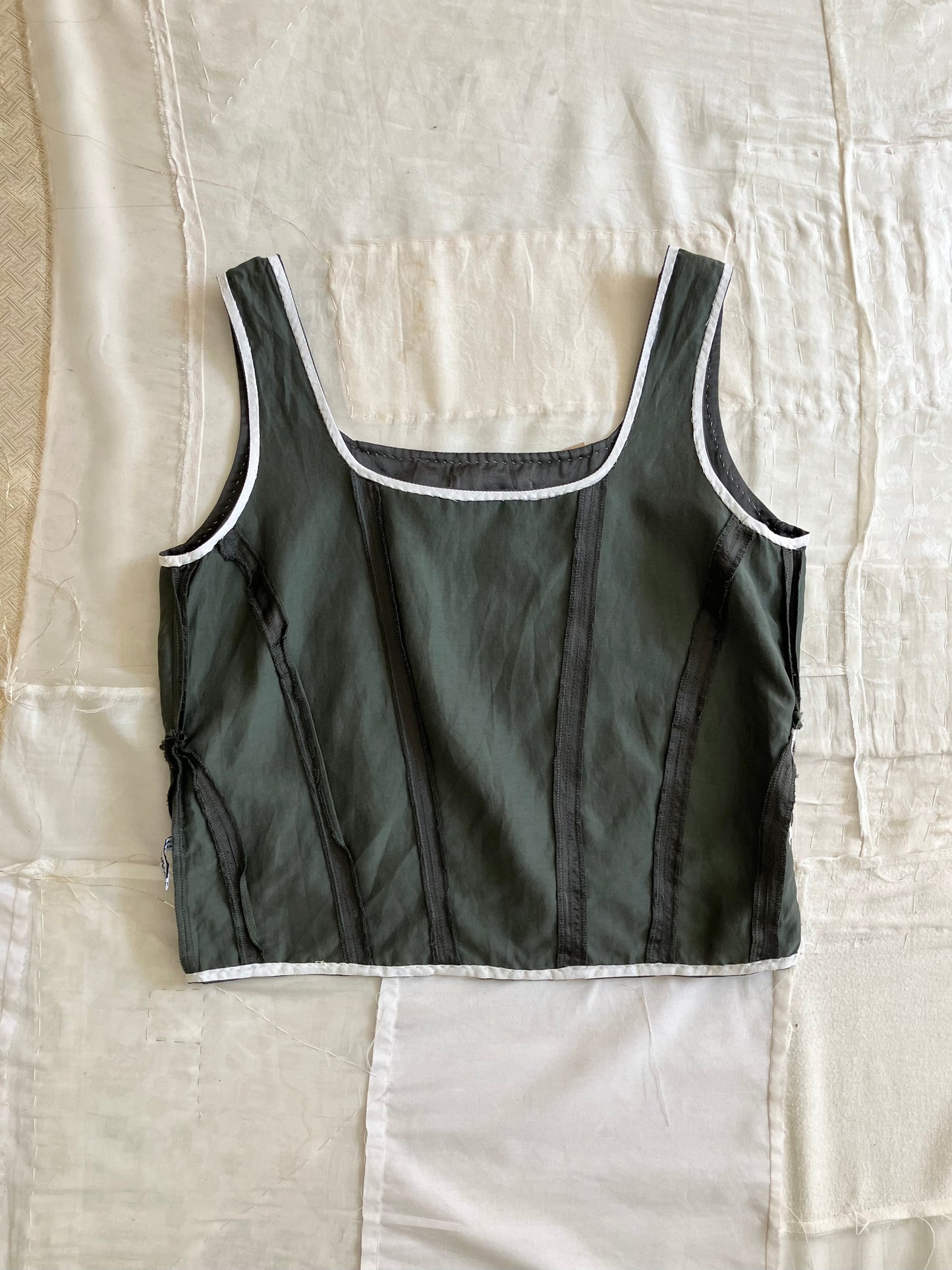 sula - corset top - beluga
