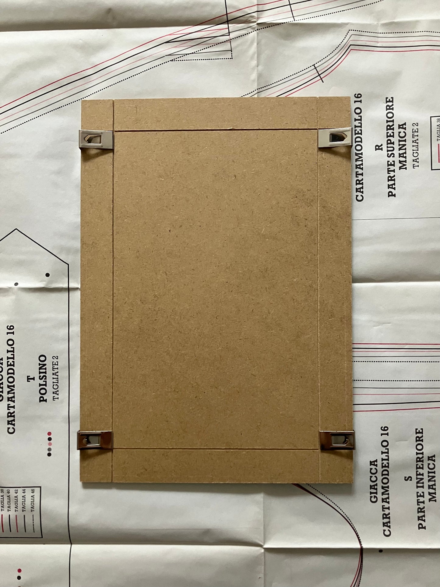 garbage core - ghi ri gò ri / ら く が き - PAPER CUTS ARTWORK 2