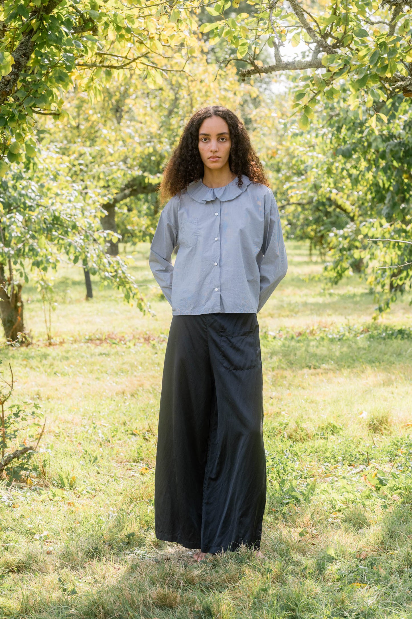sula - pucked collar blouse - silk cotton satin - silver peony