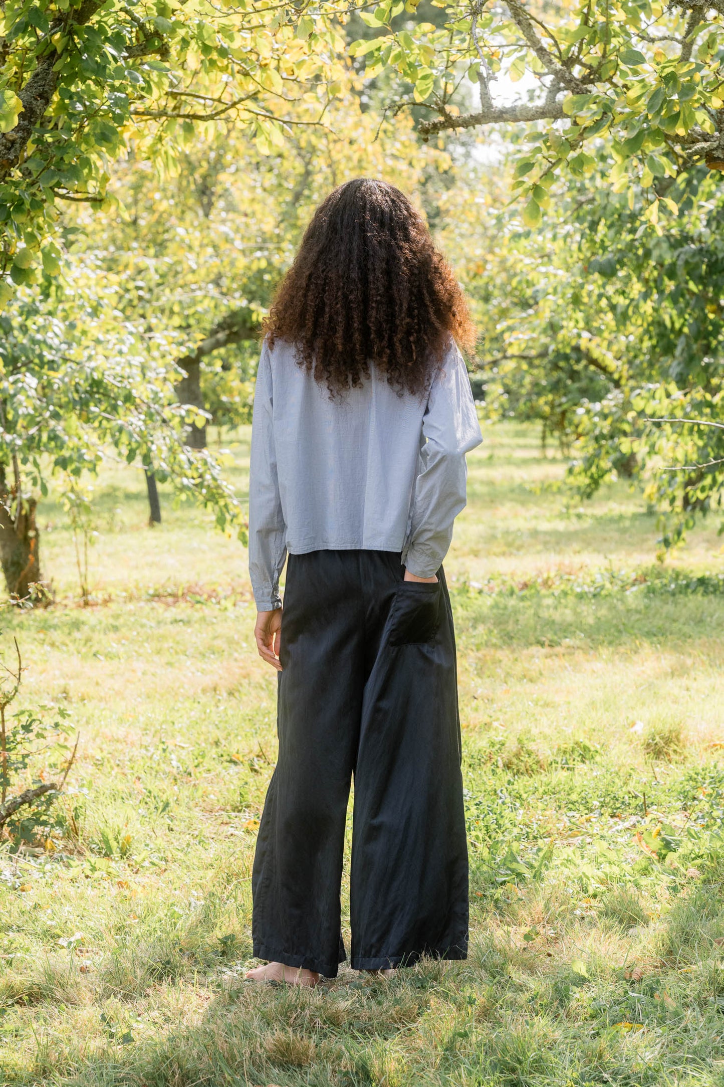 sula - pucked collar blouse - silk cotton satin - silver peony