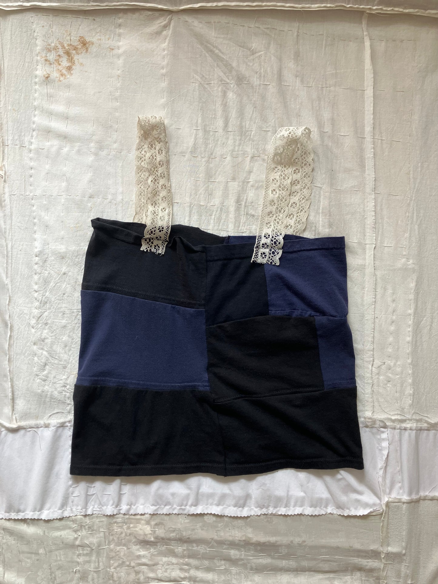 everyone's mother - dot patch tank