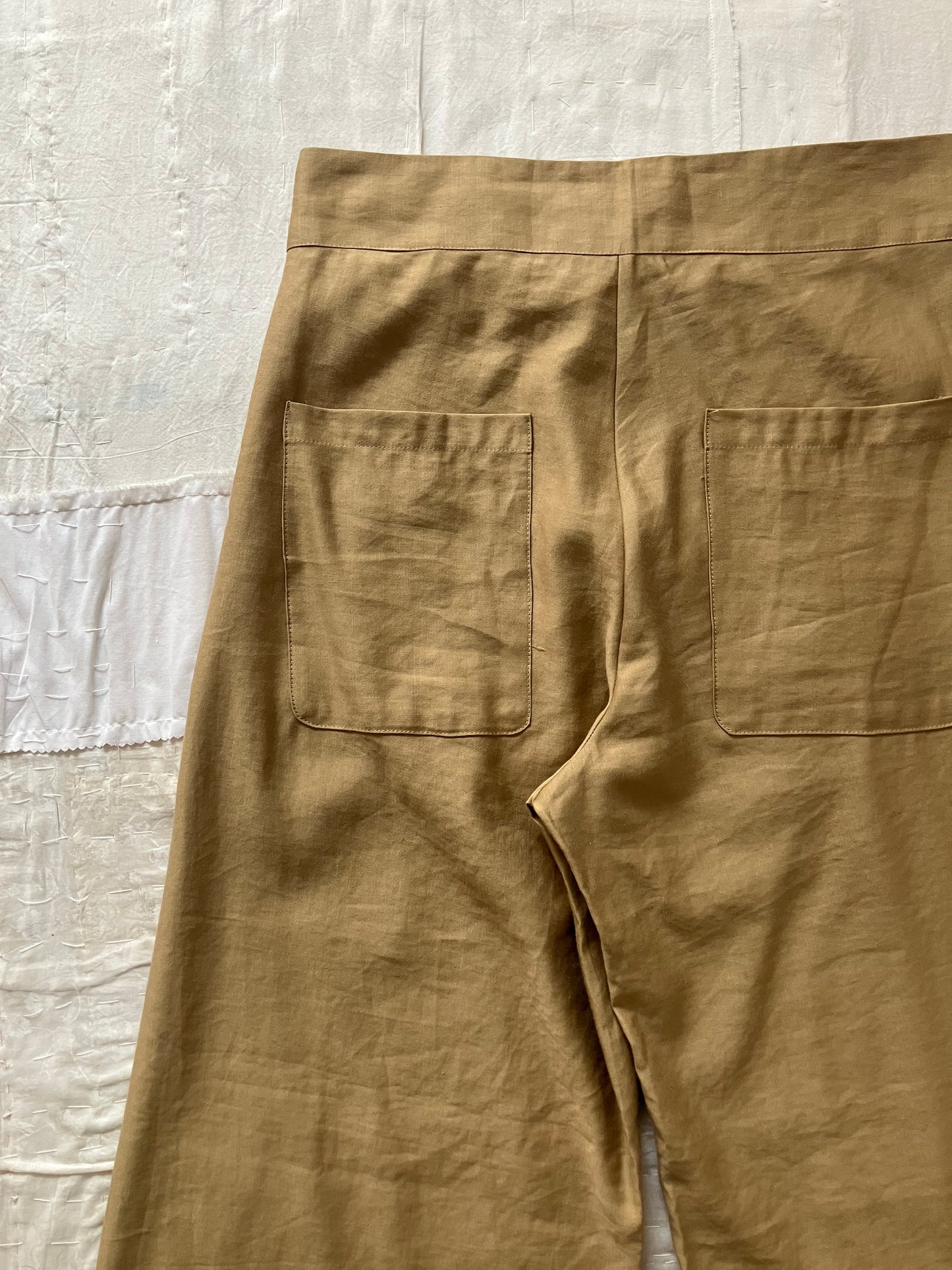 sula - flare pants french linen - ochre