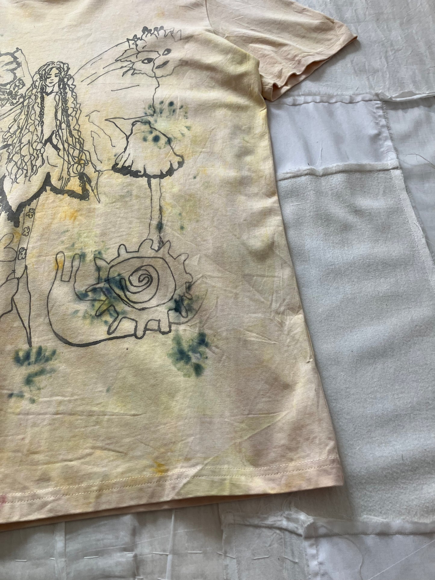 EIRINN HAYHOW - FOREST FAIRIE WITH SNAIL AND SUN TSHIRT 1 with bio flower patch