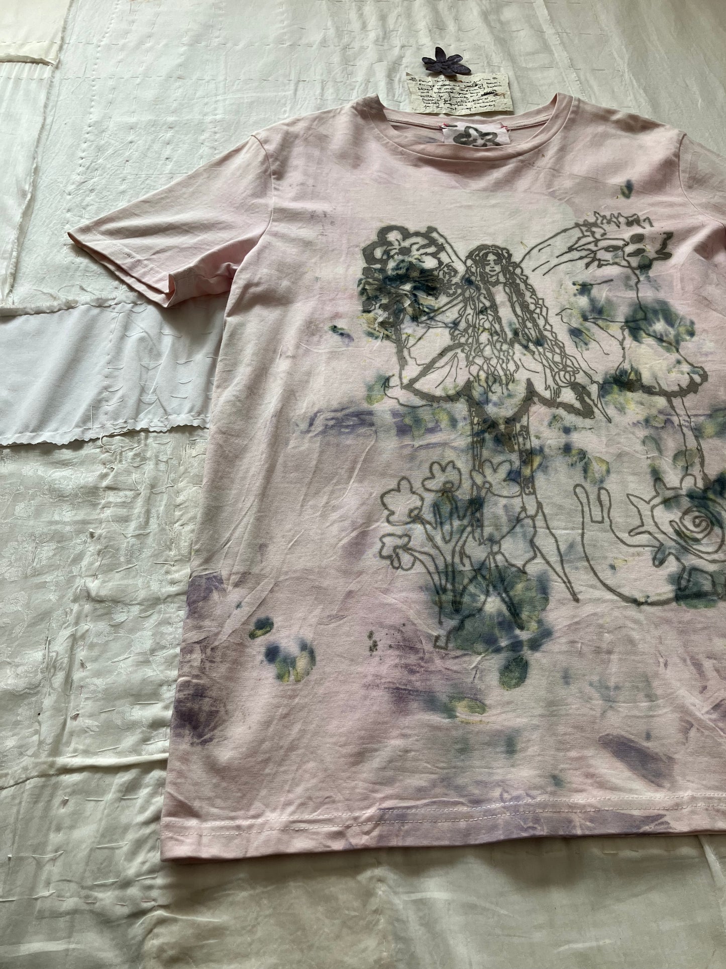 EIRINN HAYHOW - FOREST FAIRIE WITH SNAIL AND SUN TSHIRT 2 with bio flower patch