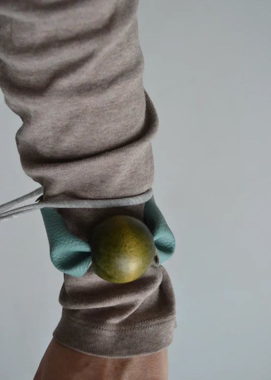 everyone's mother - Cosmos Anklet/Bracelet - Sand