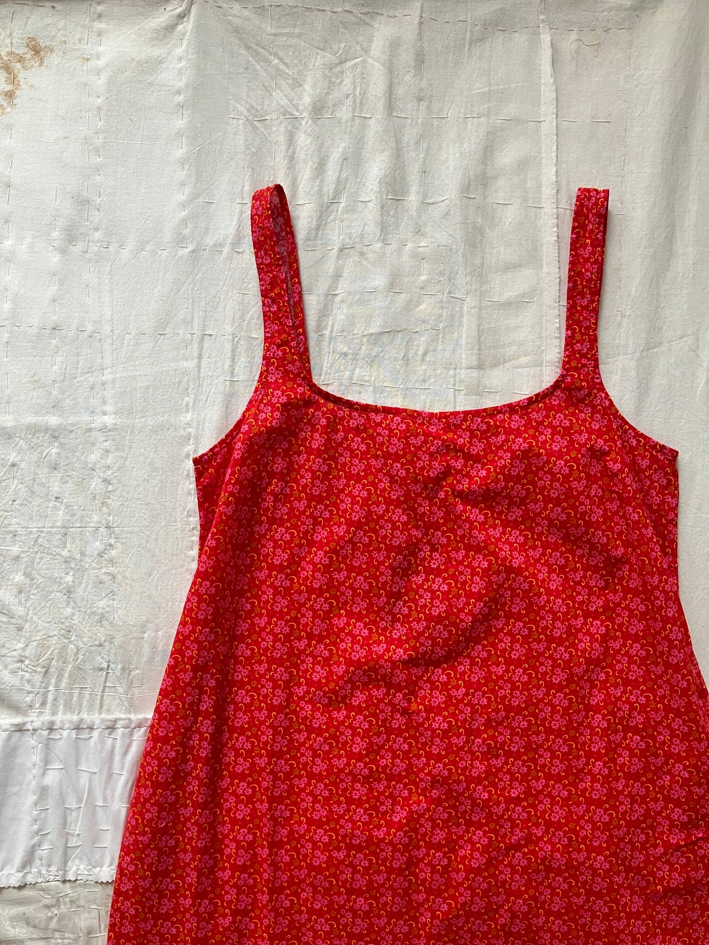 【Pre-loved】sula - plain dress - red flower