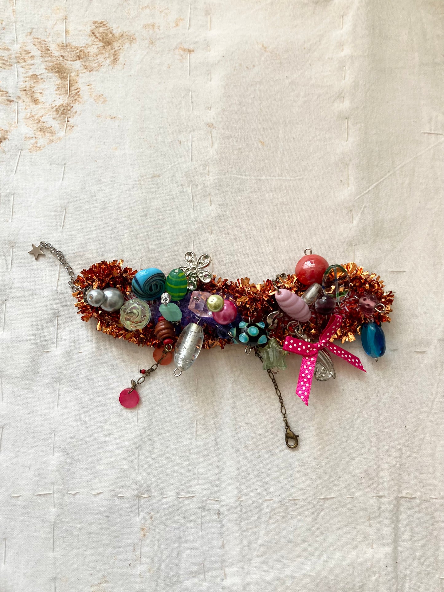MATHILDE HIRON - Grigri Bracelet in Orange Garland 2