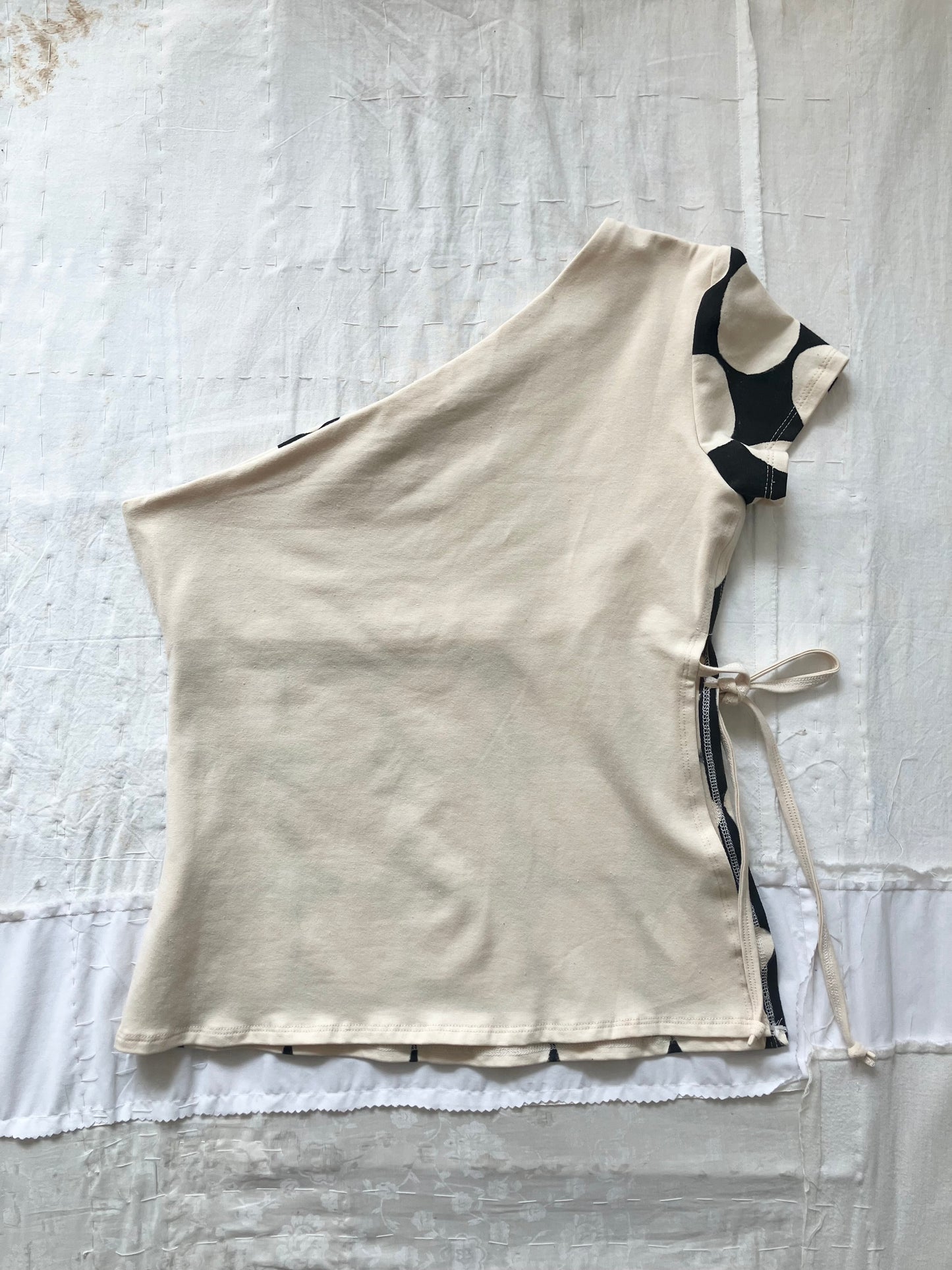 LOVETHANKS - BALANCE TOP 3