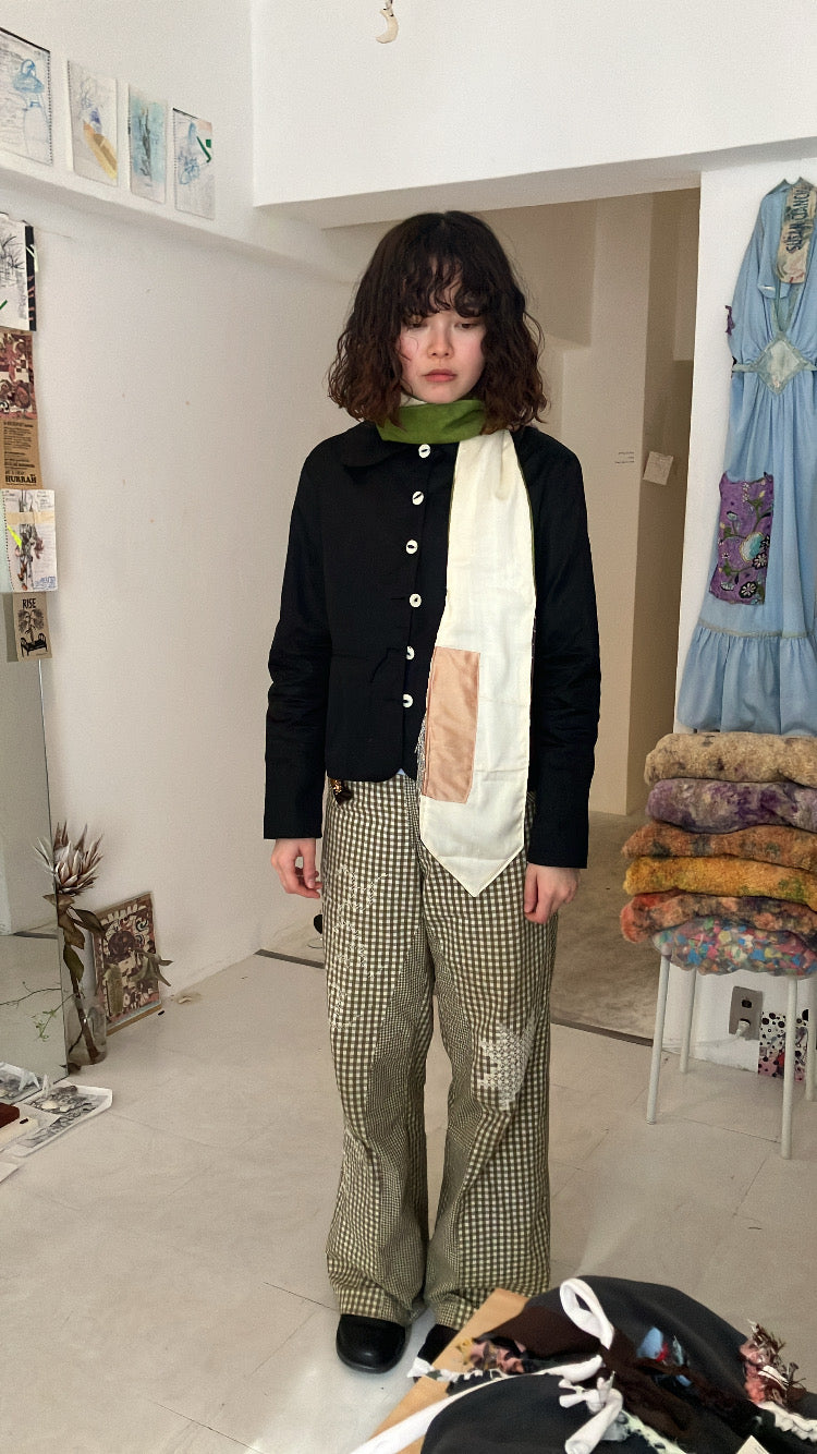 everyone's mother - wool scarf 1