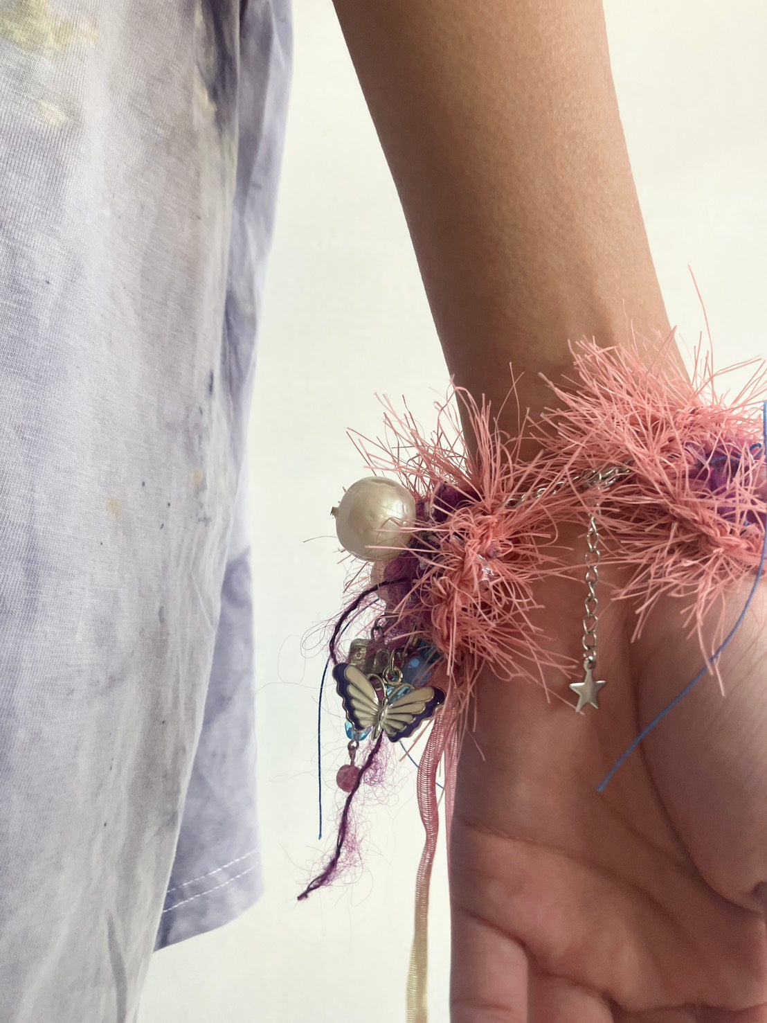 MATHILDE HIRON - Grigri Bracelet in Coral 1