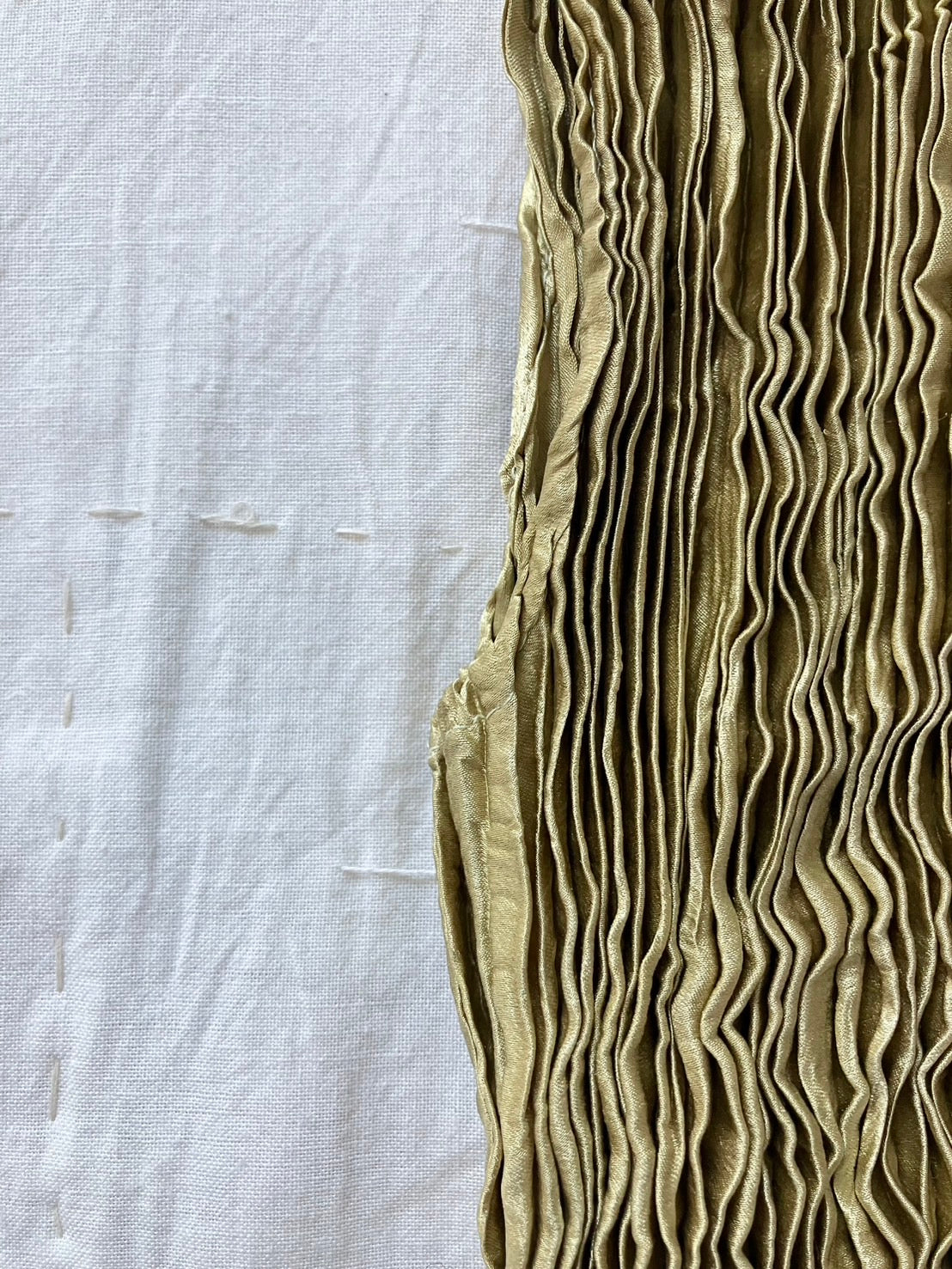 AZUR - Plissé Silk Tank Top - Pistachio