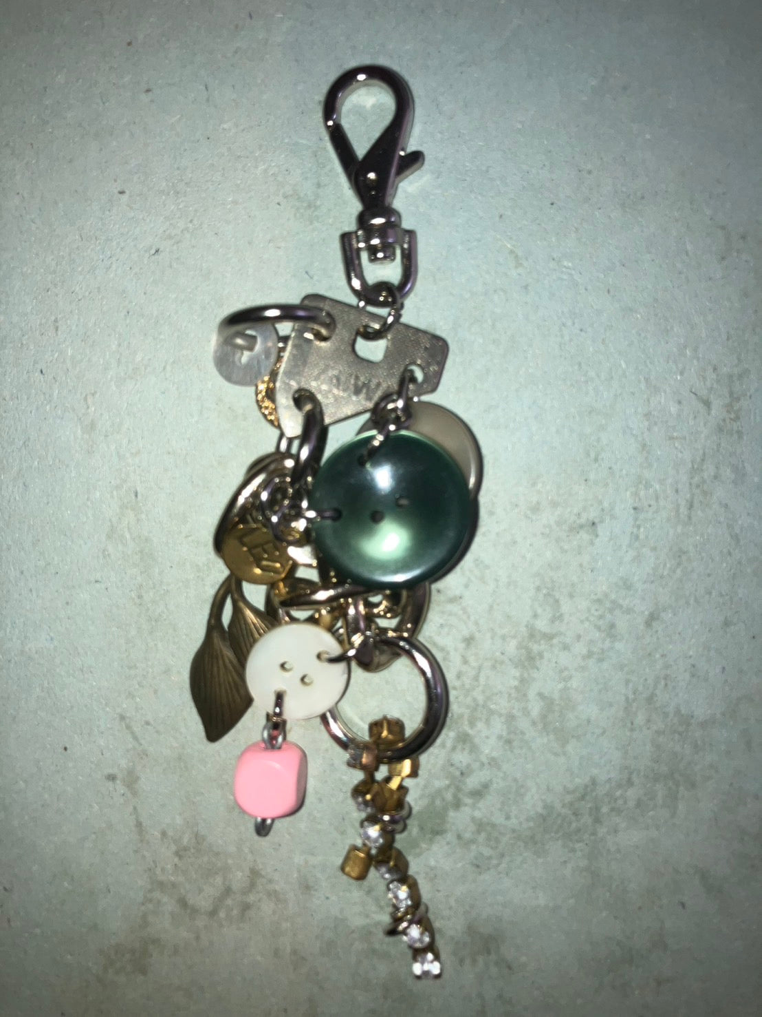 LEO GON'DO - Drawing mini keychain 5