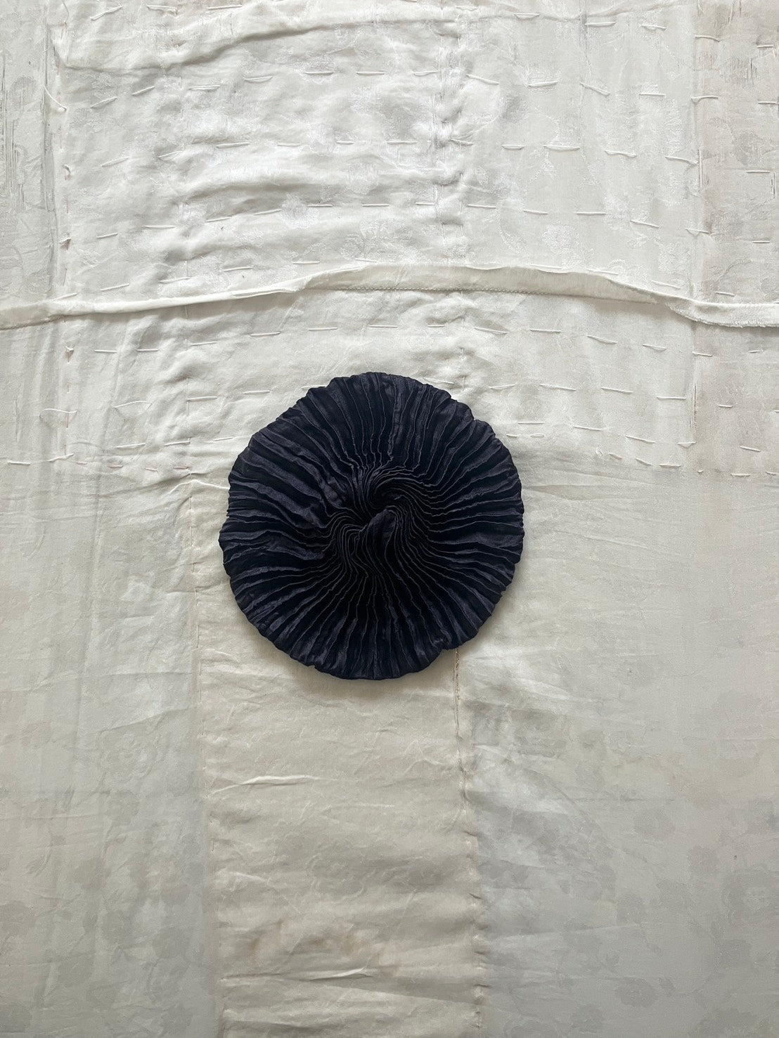 AZUR - Plissé Satin Silk Scrunchie - Charcoal