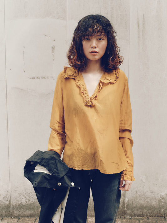 sula - frill blouse - tabacco
