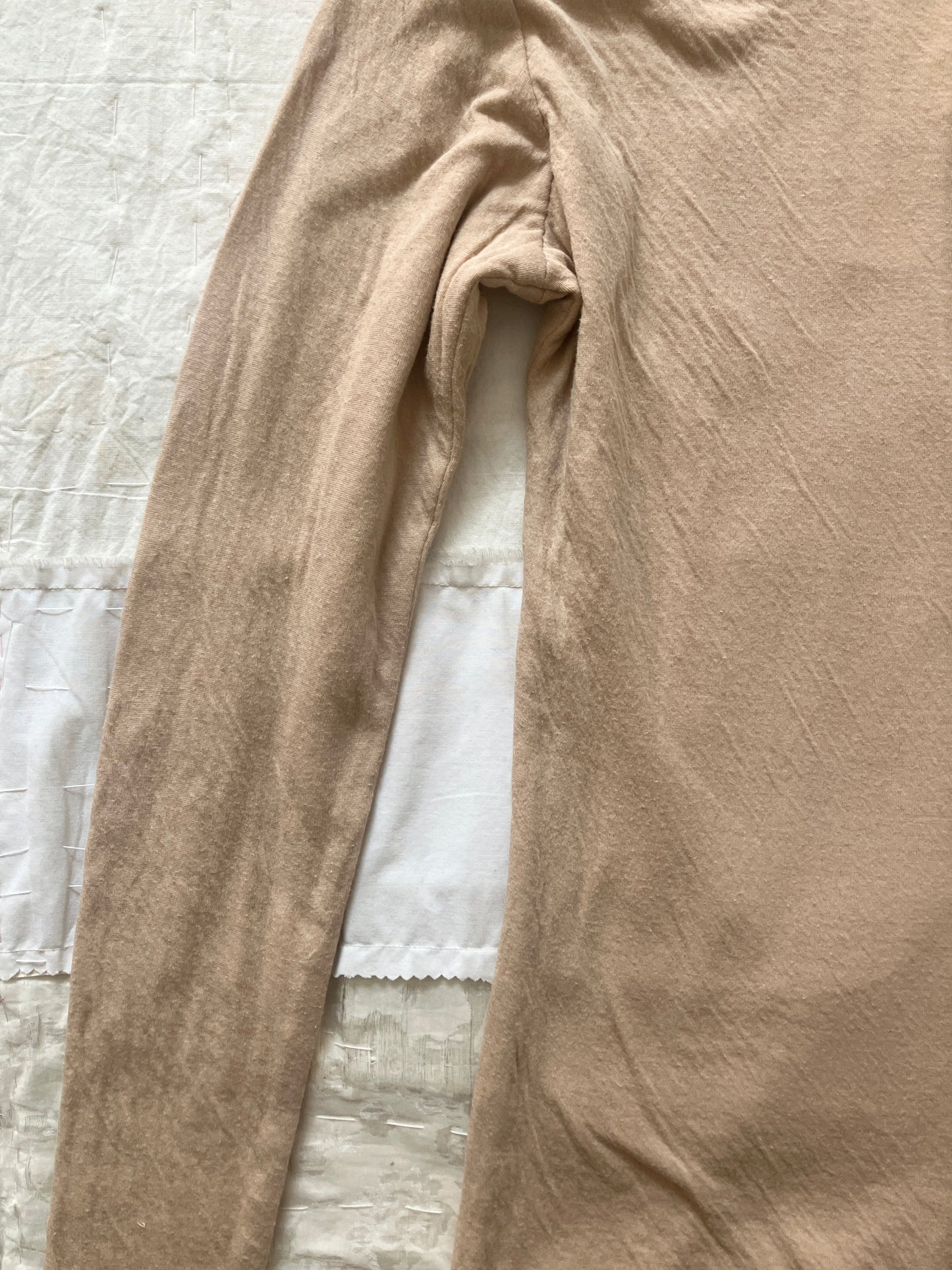 sula - long sleeve tee - cotton jersey - beige