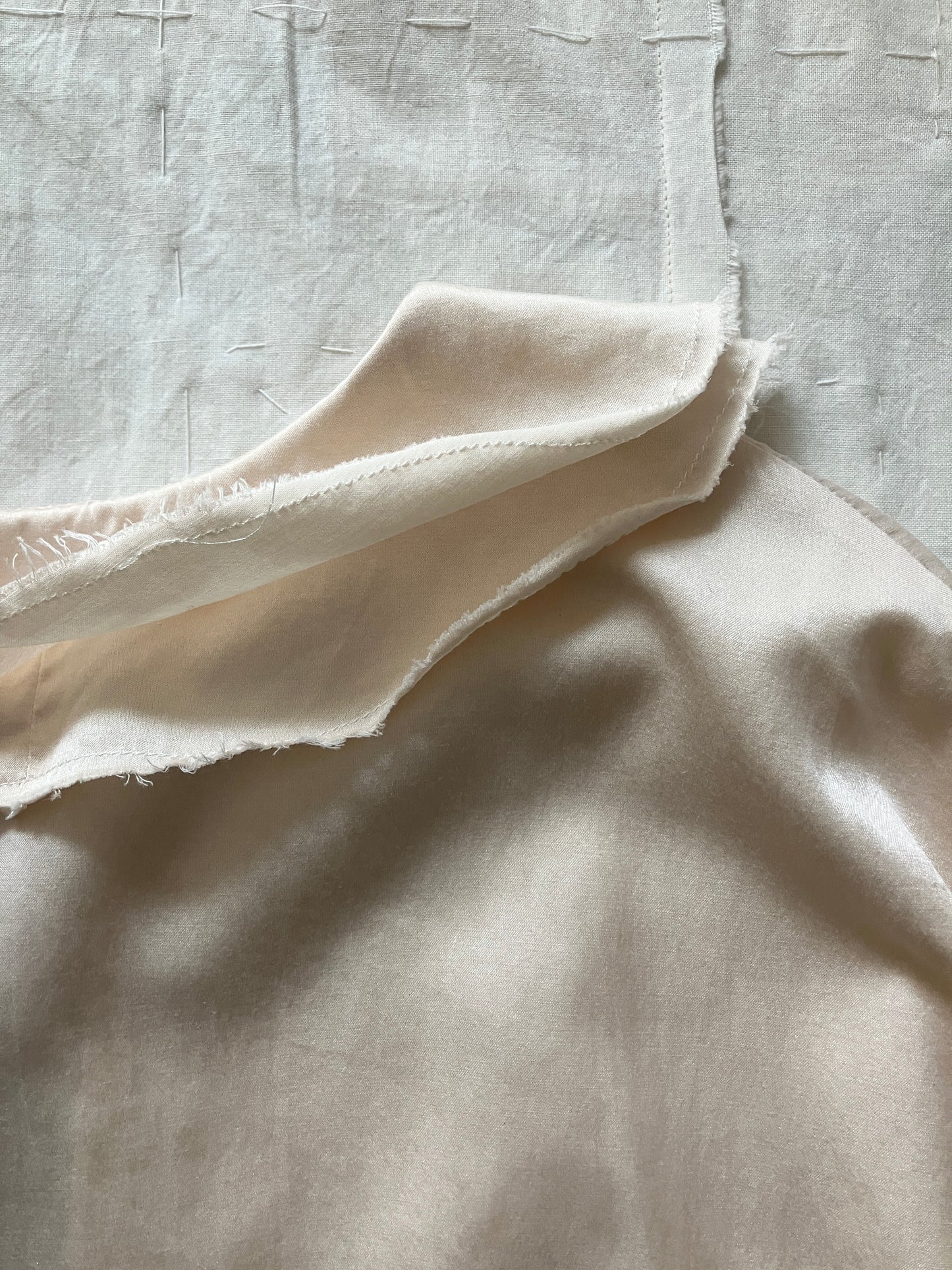 sula - pucked collar blouse - silk cotton satin - egg nog