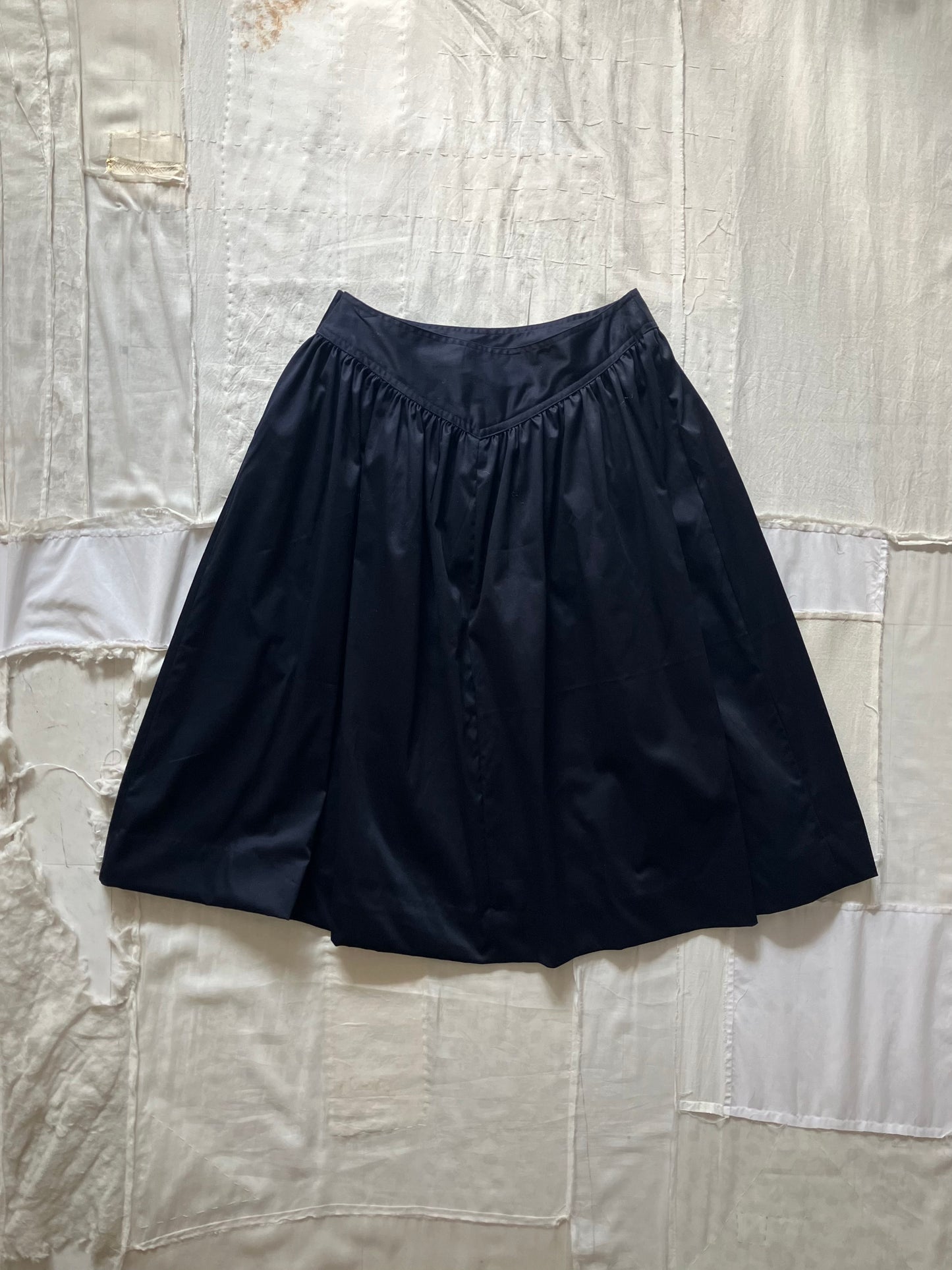 everyone's mother - garden skirt - navy
