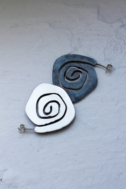 TALANTO - Spinning Around - Earring - Oxidized Edition