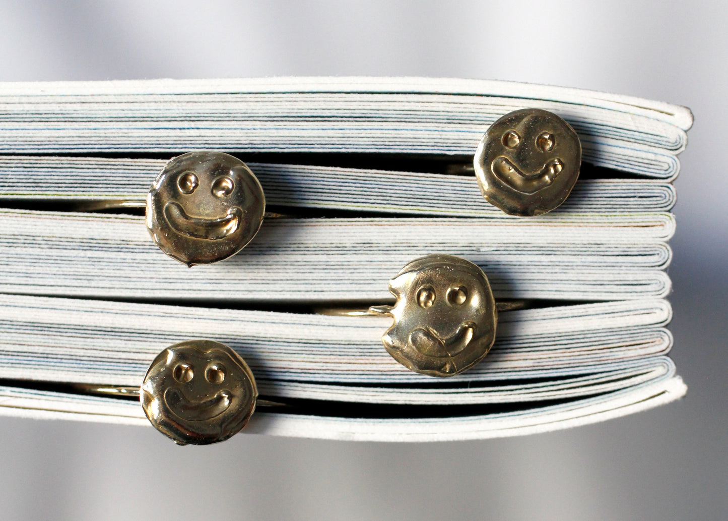 TALANTO - Smiley Book Mark 2