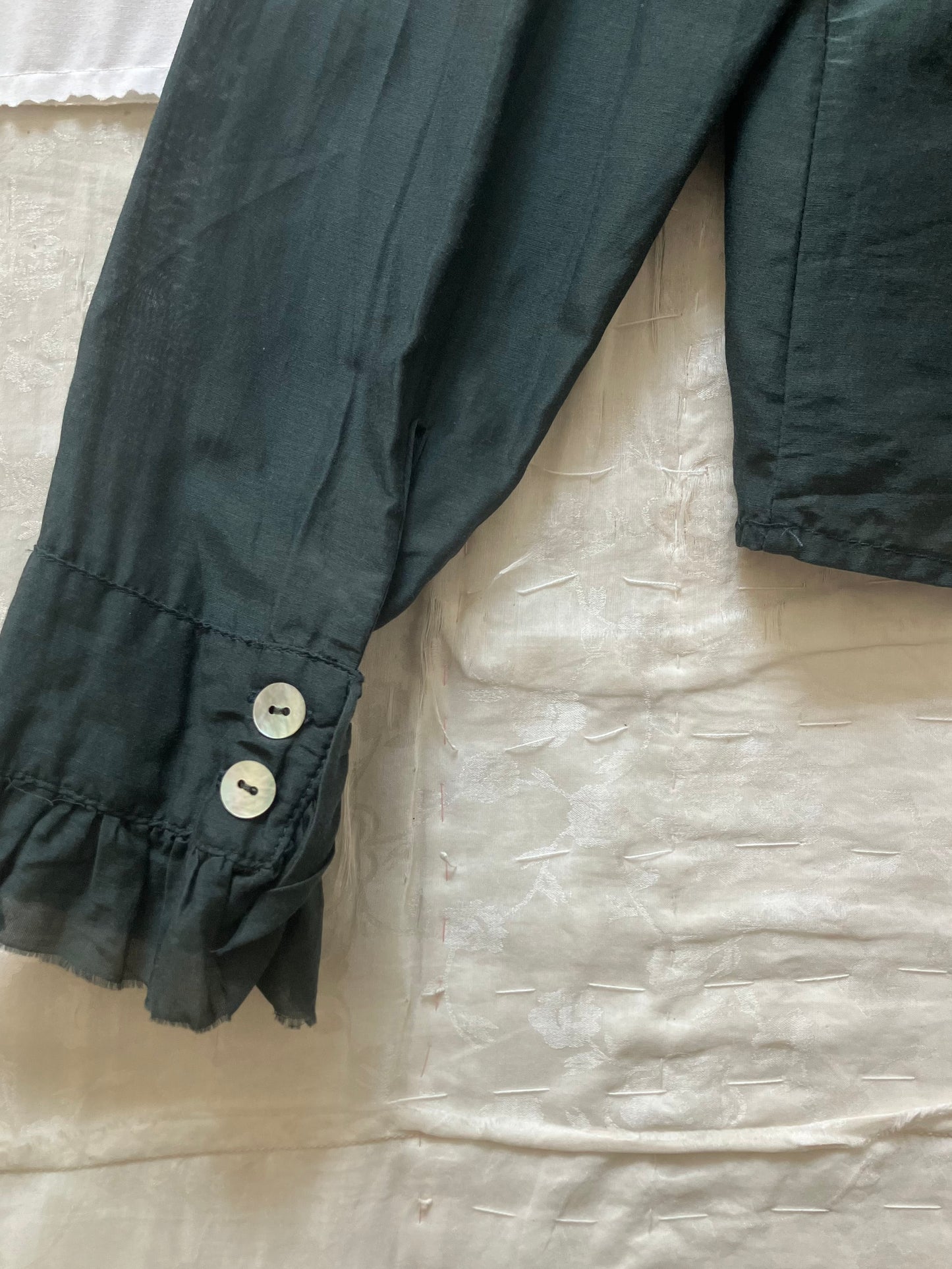 sula - frill blouse - jet set