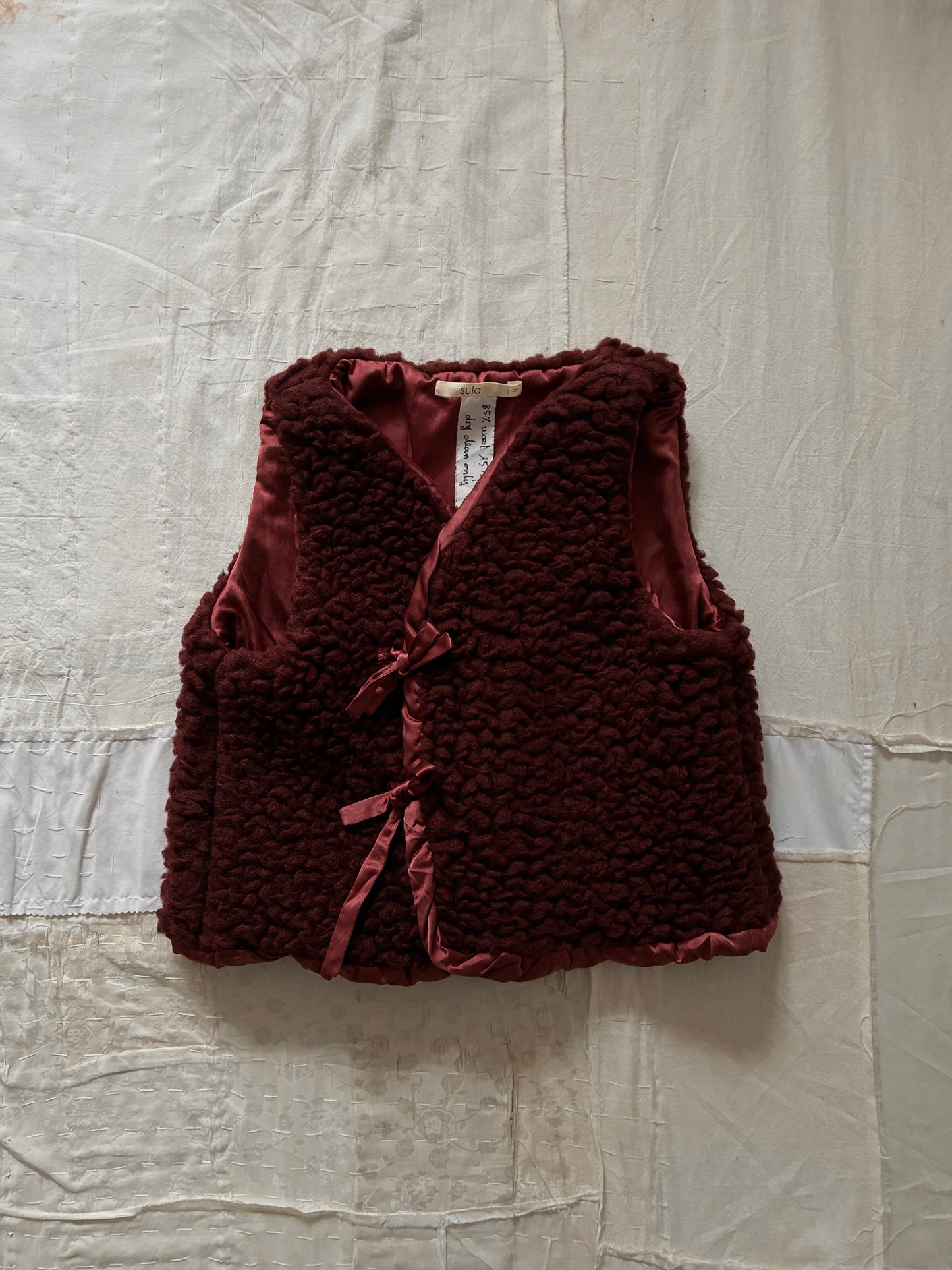 sula - wrap tie vest - big fluffy - conker red