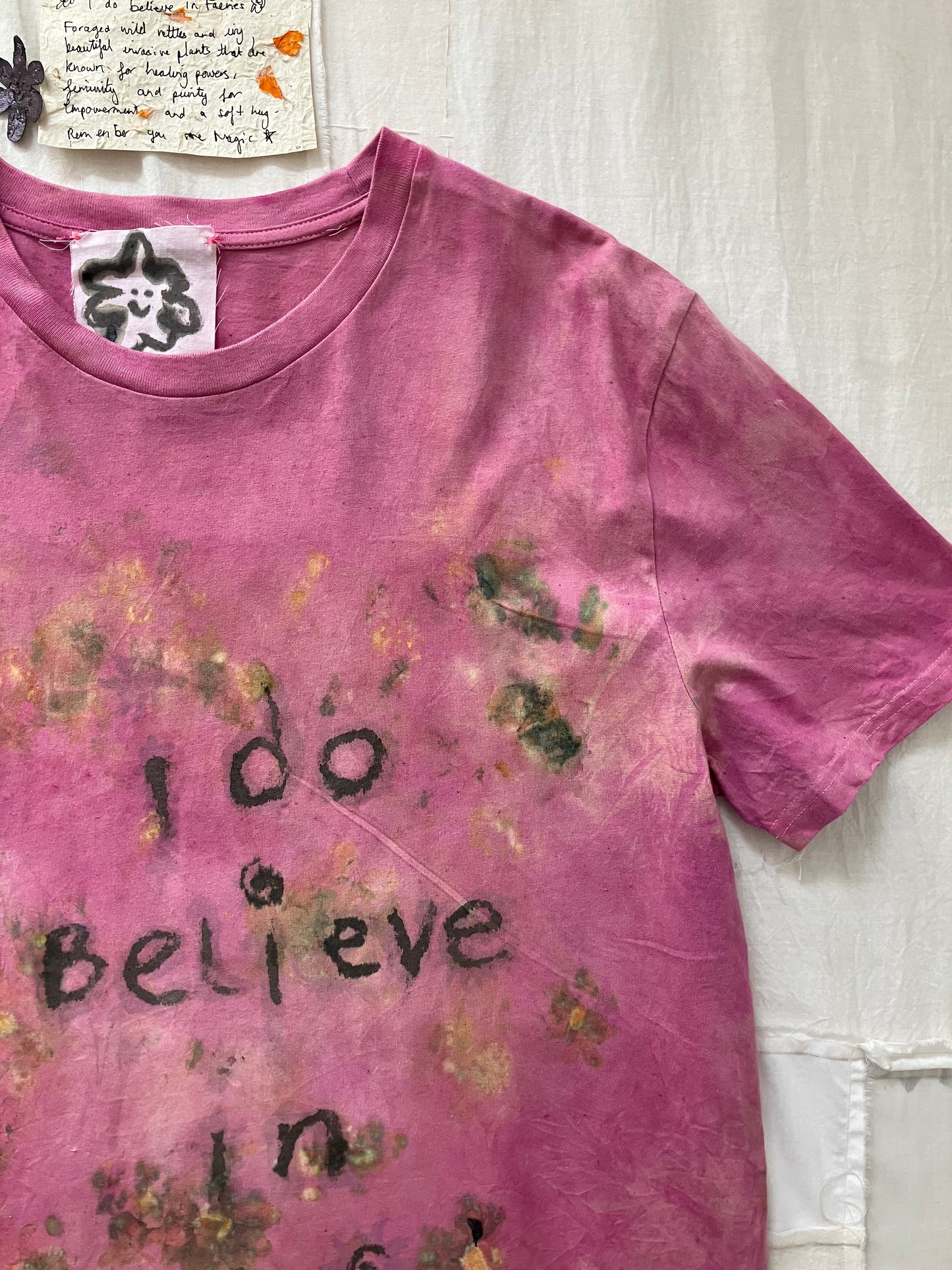 EIRINN HAYHOW - I DO BELIEVE IN FAERIES TSHIRT 2 with bio flower patch