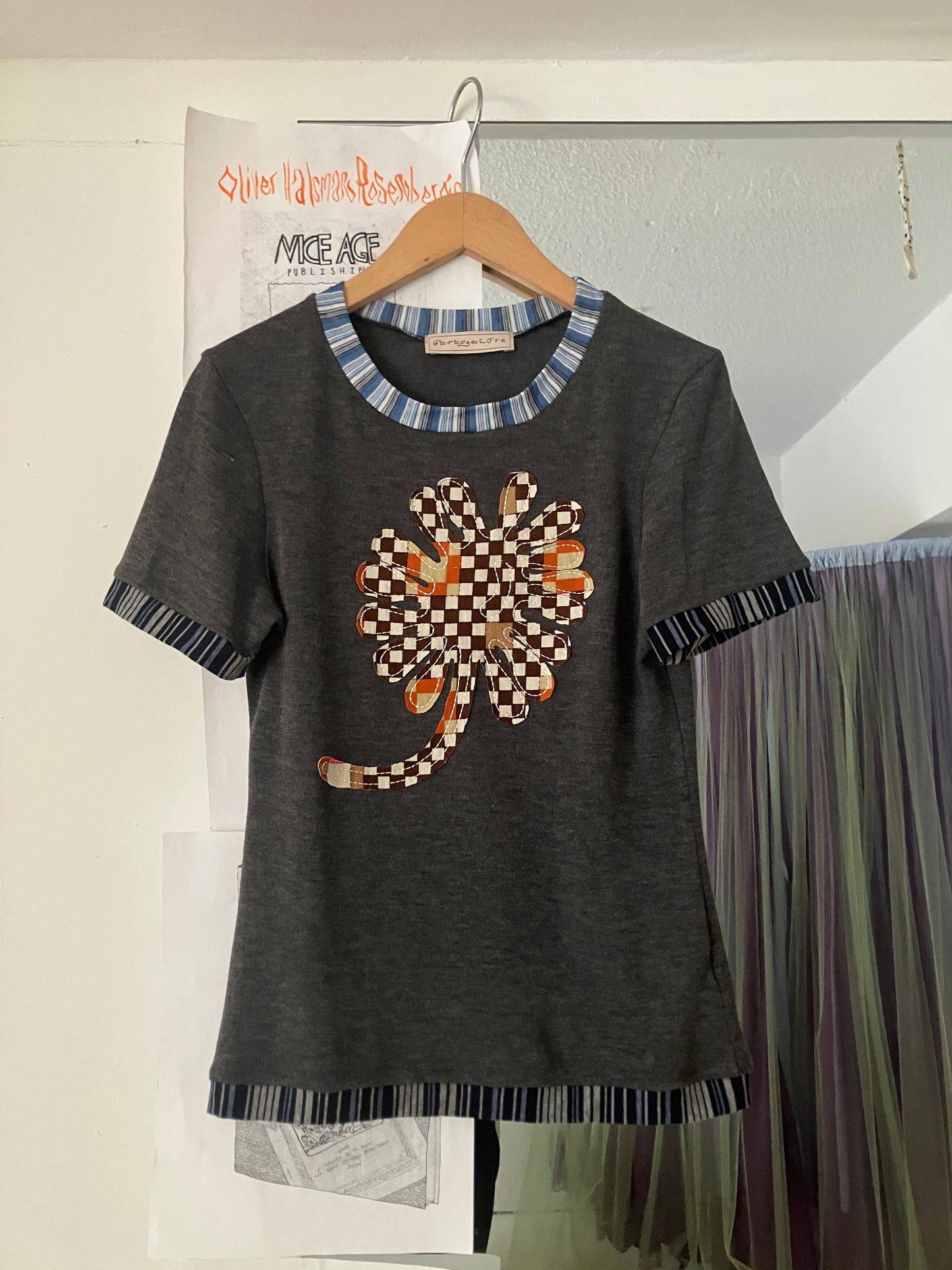 garbage core - FIORE T-SHIRT 1