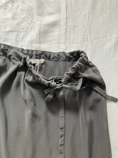 【Pre-loved】sula - cutwork skirt