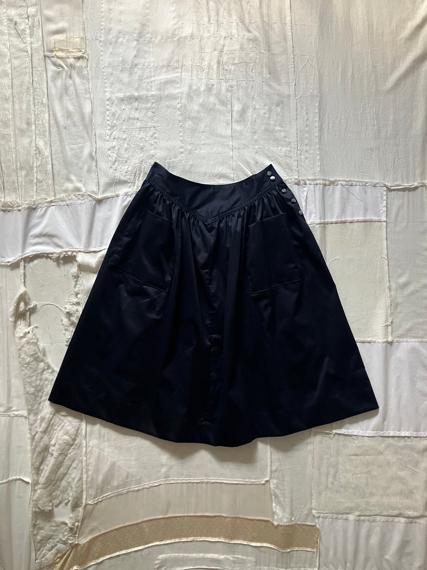 everyone's mother - garden skirt - navy