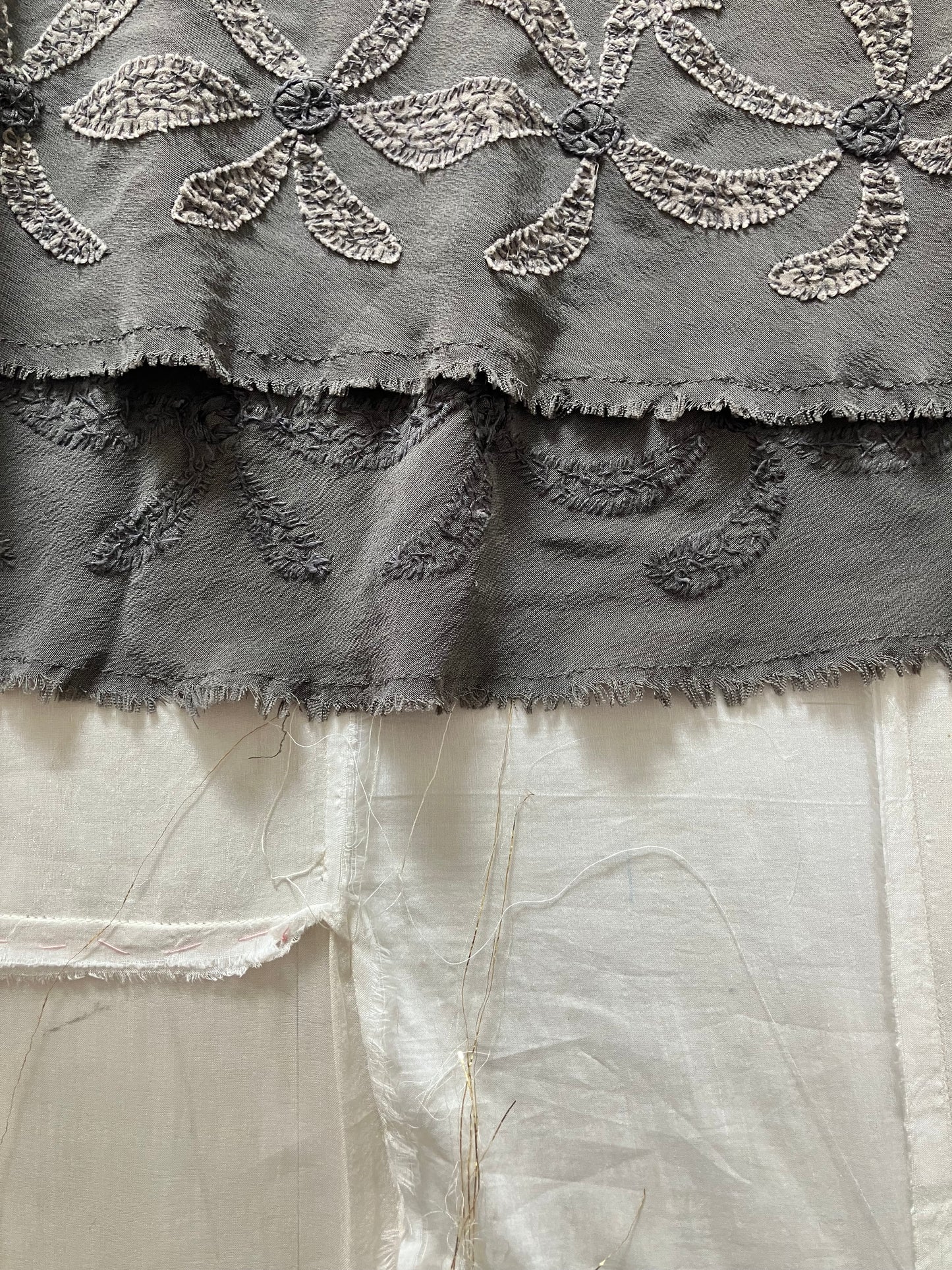 【Pre-loved】sula - cutwork skirt