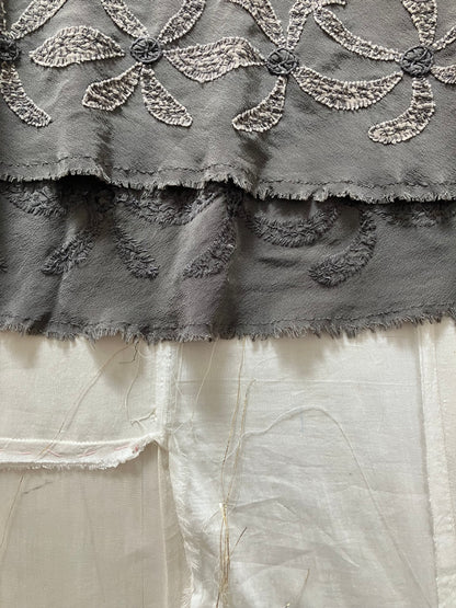 【Pre-loved】sula - cutwork skirt