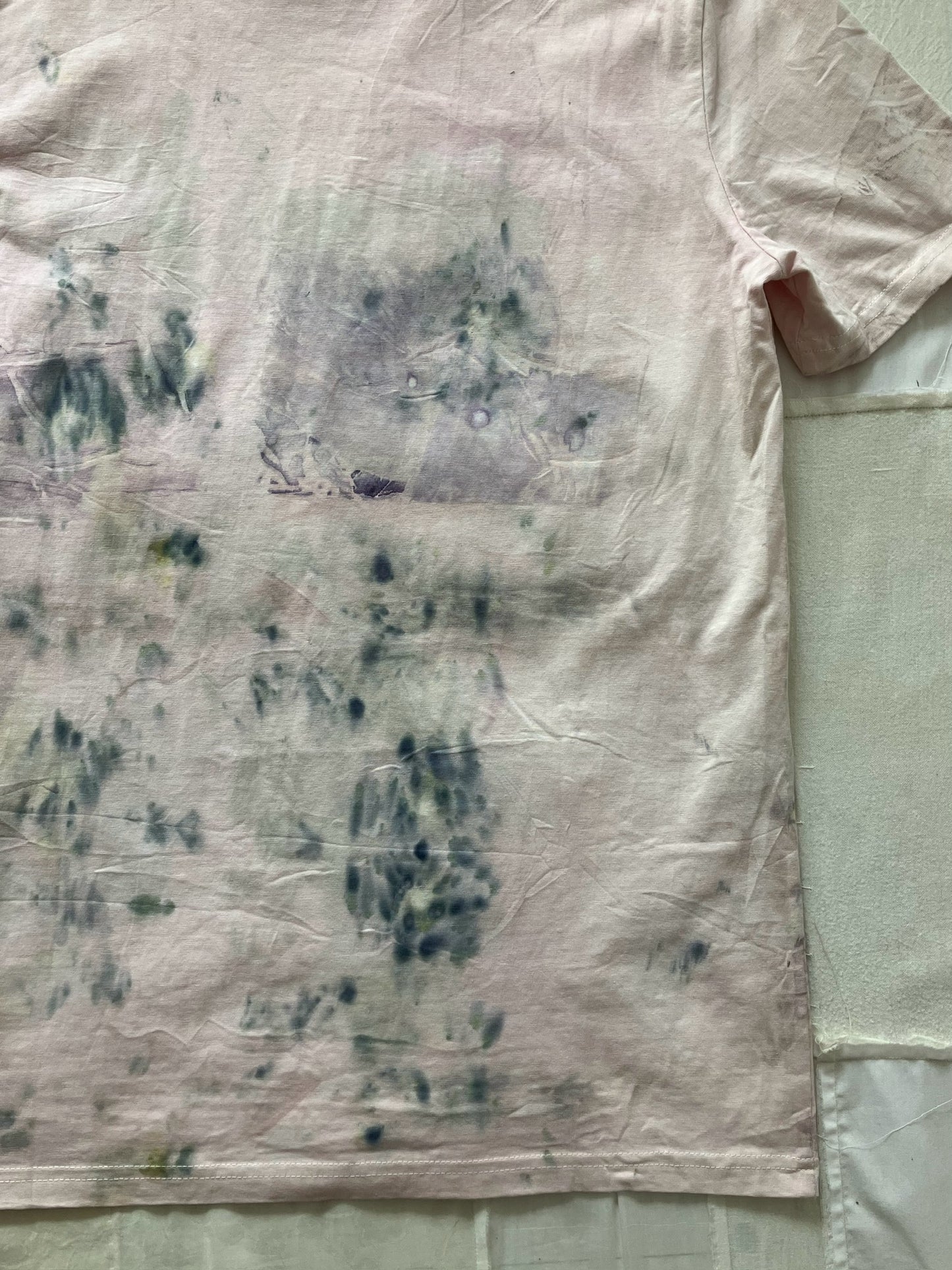 EIRINN HAYHOW - FOREST FAIRIE WITH SNAIL AND SUN TSHIRT 2 with bio flower patch