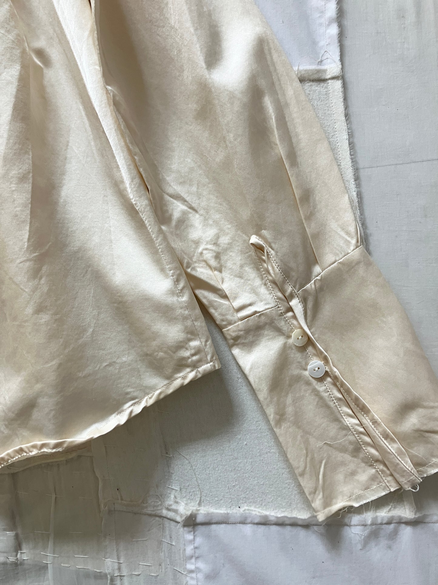 sula - pleat shirt silk cotton satin - eggnog