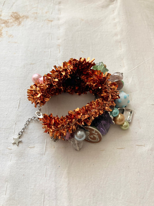 MATHILDE HIRON - Grigri Bracelet in Orange Garland 1