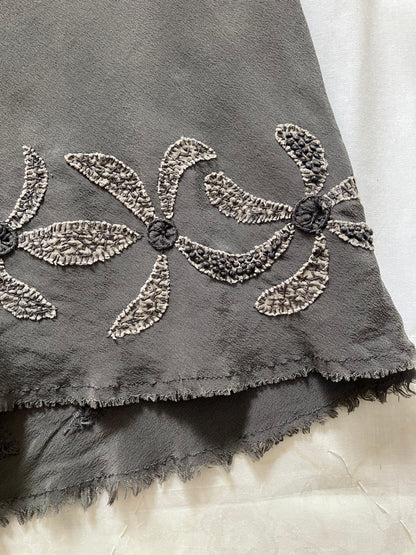 【Pre-loved】sula - cutwork skirt
