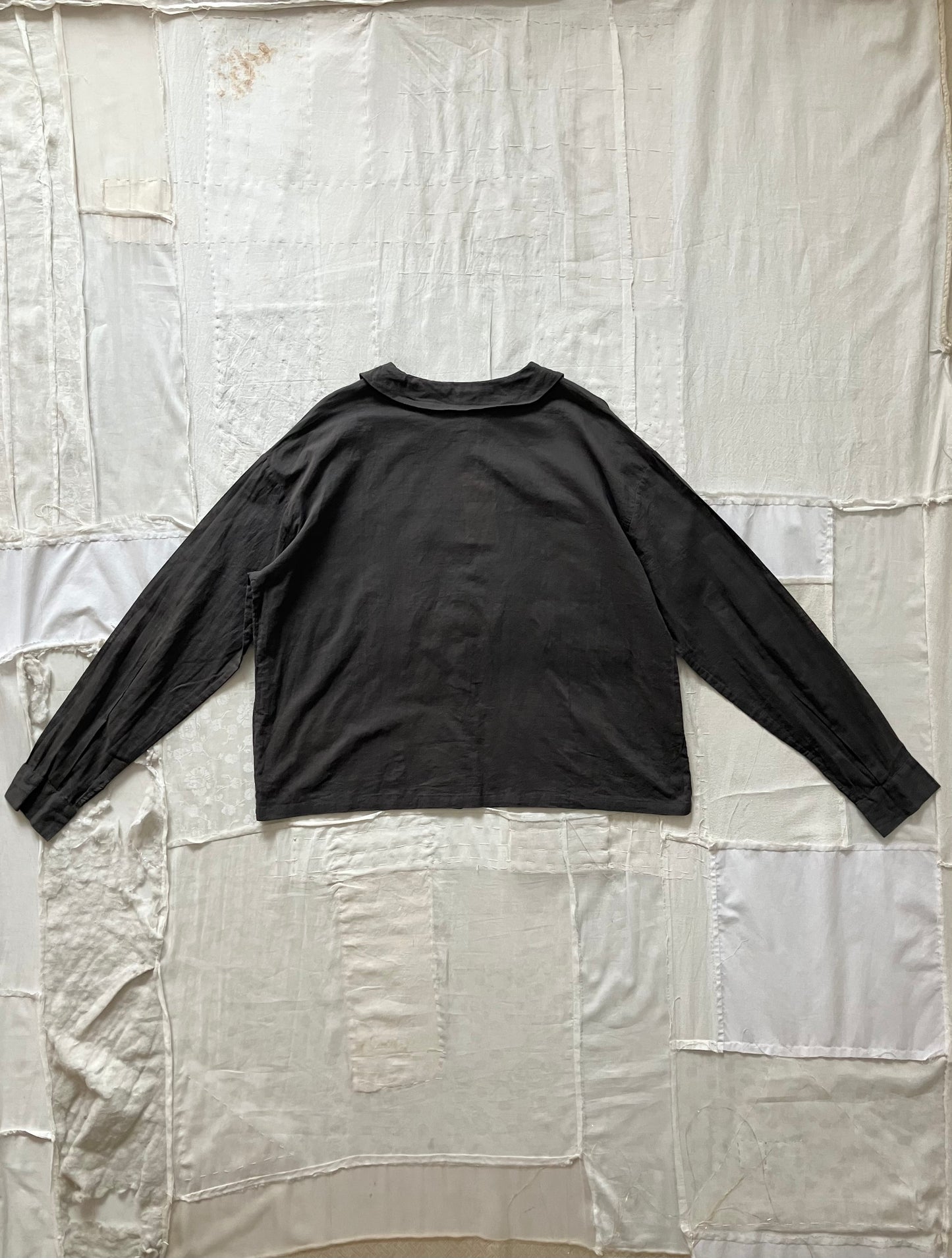 sula - round collar blouse - cotton voile - beluga