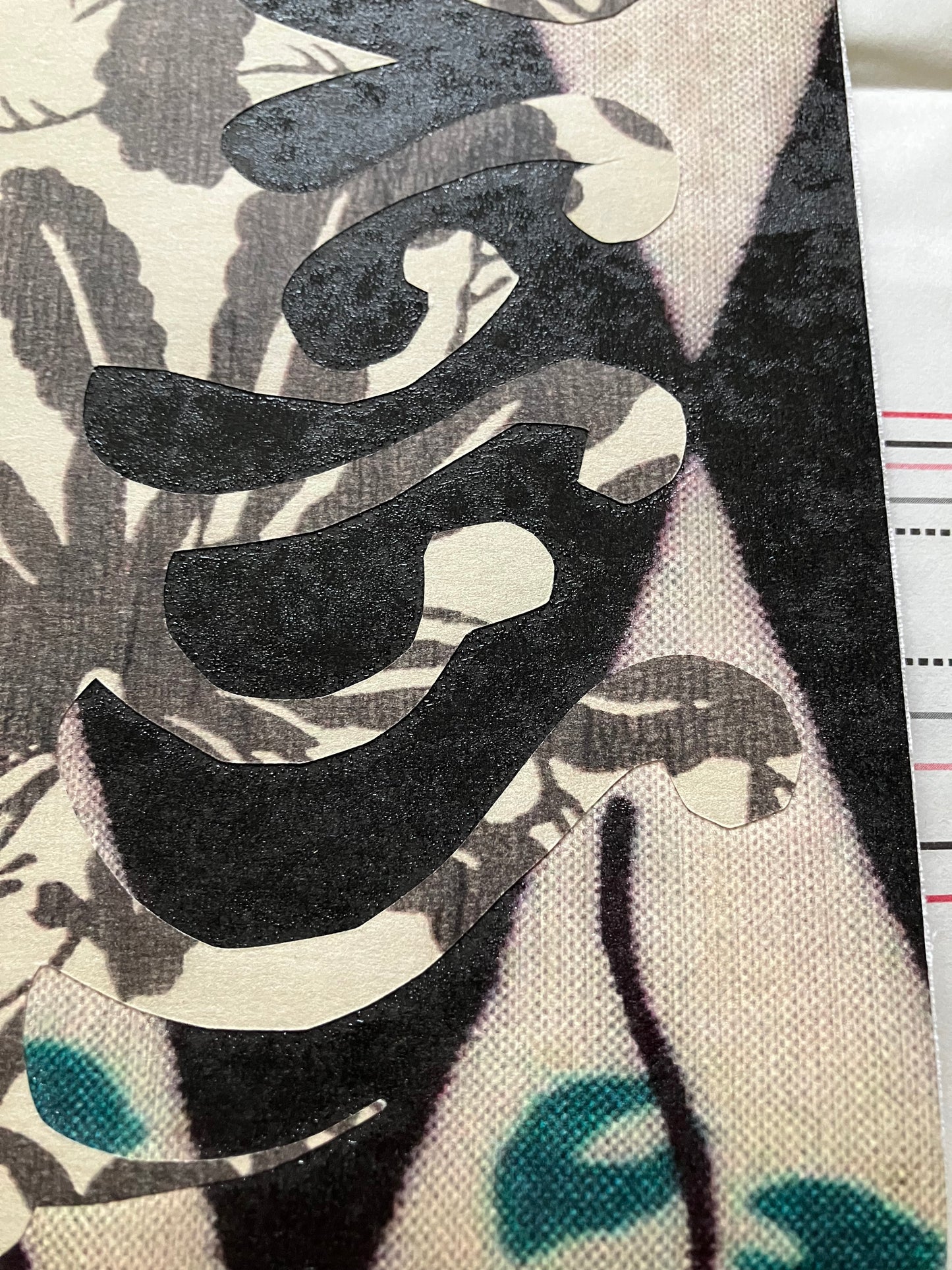 garbage core - ghi ri gò ri / ら く が き - PAPER CUTS ARTWORK 1