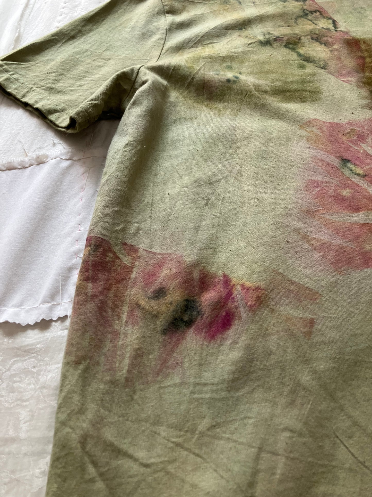 EIRINN HAYHOW - I DO BELIEVE IN FAERIES TSHIRT 4 with bio flower patch