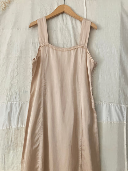 sula - wide strap dress - silver peony