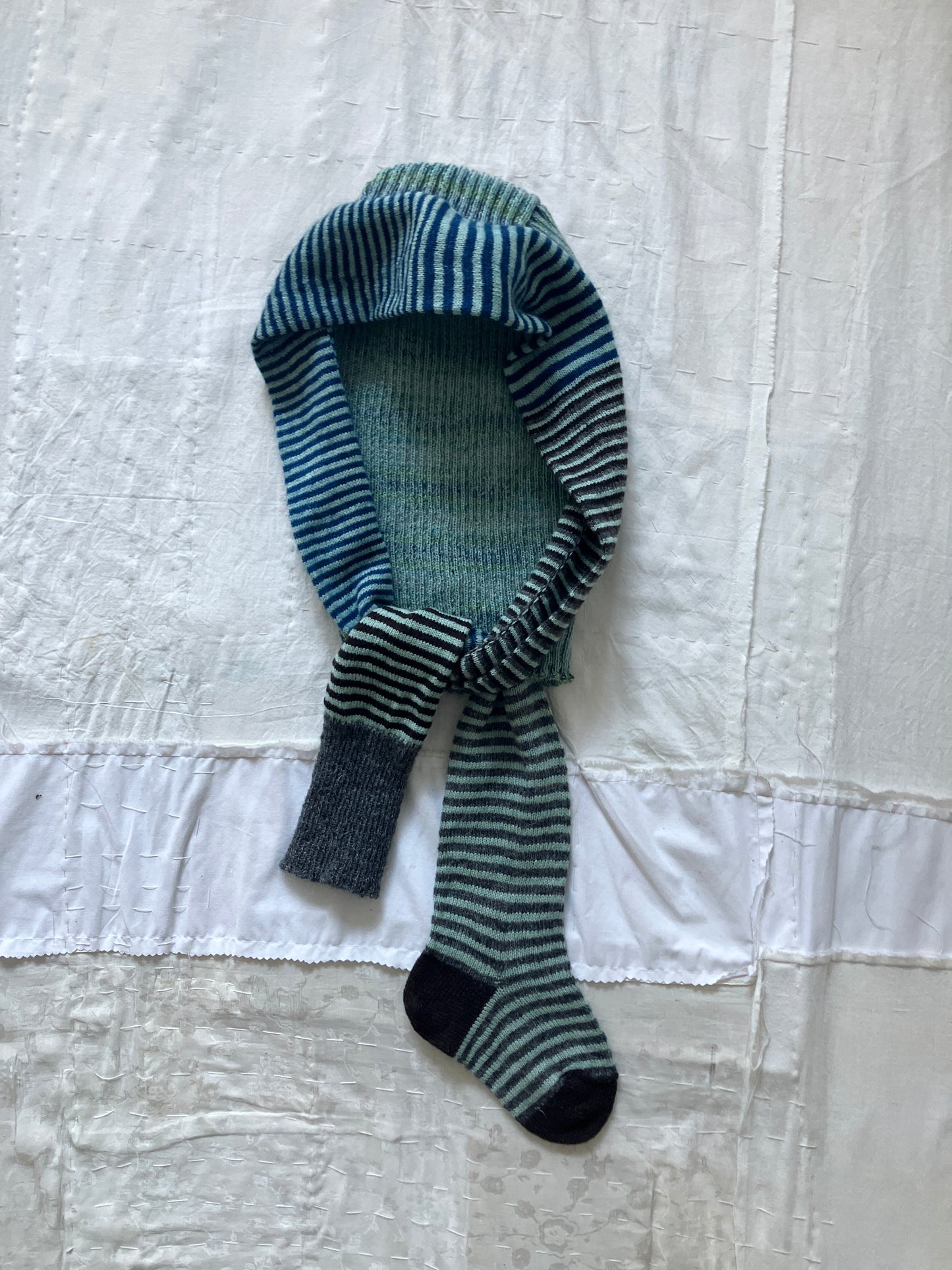 SEHIKYO - Ghostly Sock Odyssey hood 2