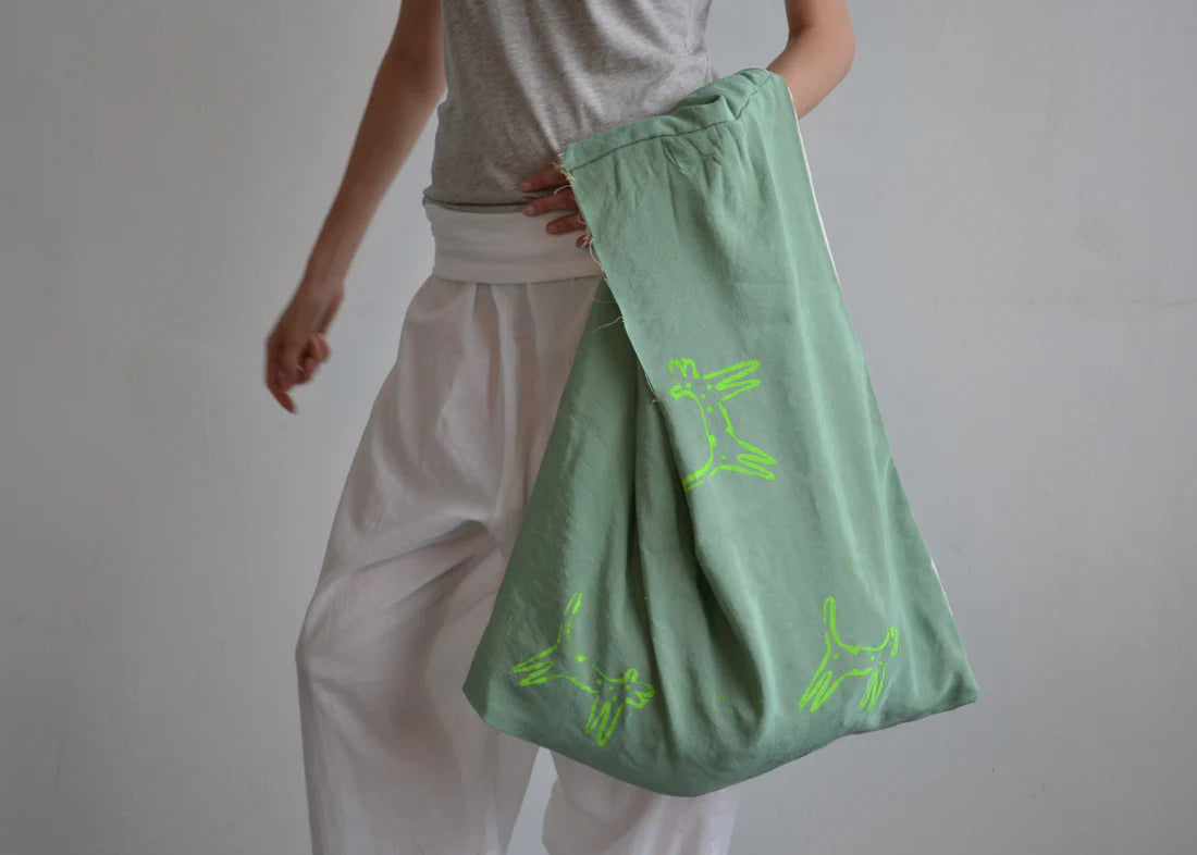 everyone's mother - Dog Tote