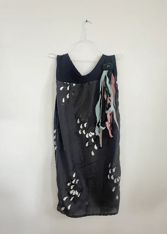 everyone's mother - Tear Dress - Jet