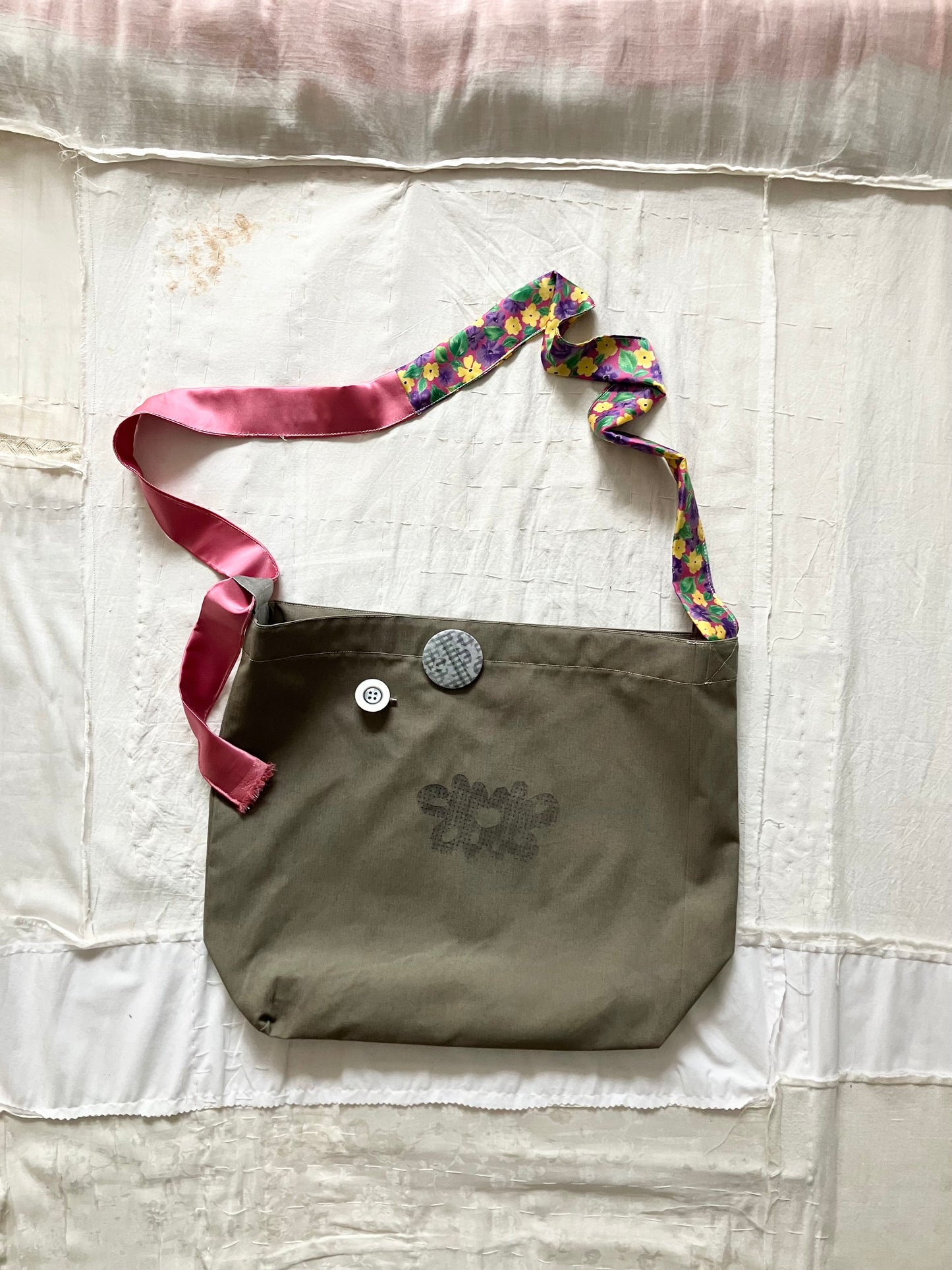 garbage core - ghi ri gò ri / ら く が き - BAG 1