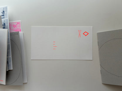ZINE - HOW TO LEARN HOW TO LOVE - Jennifer Mifi Laflamme