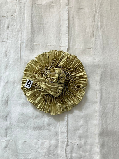 AZUR - Plissé Satin Silk Scrunchie - Pistachio