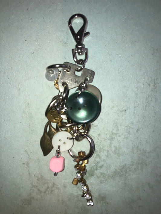 LEO GON'DO - Drawing mini keychain 5
