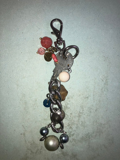 LEO GON'DO - Drawing mini keychain 2