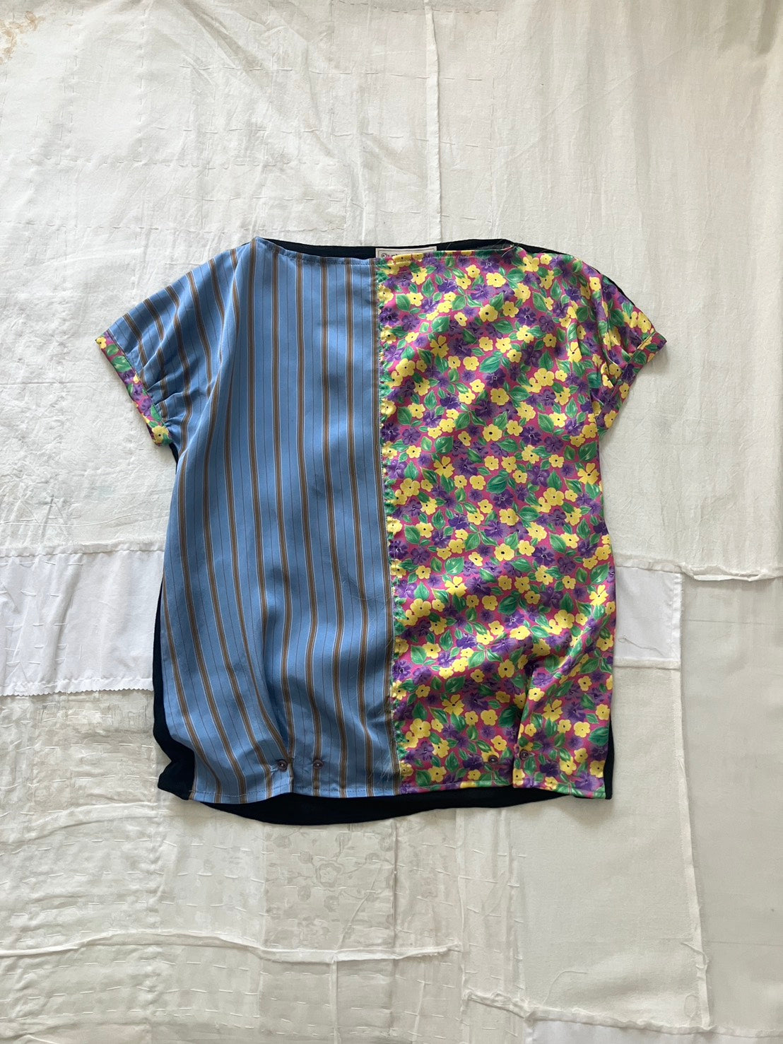 garbage core - STRIPES AND FLOWERS BLOUSE