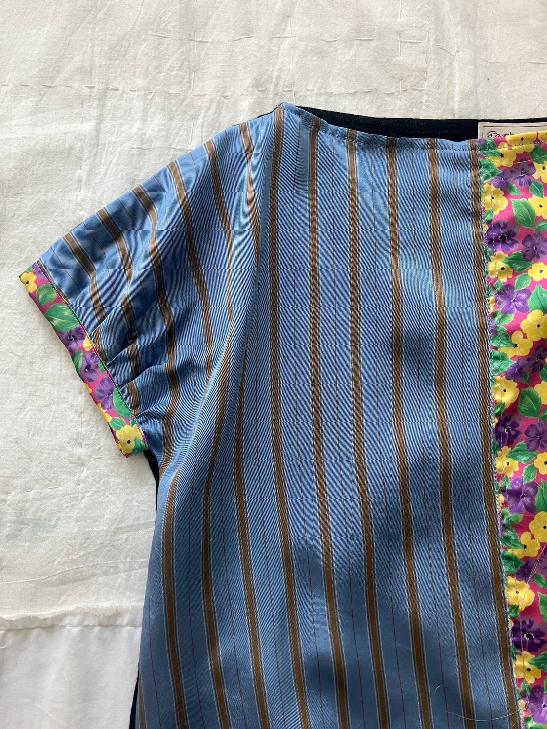 garbage core - STRIPES AND FLOWERS BLOUSE